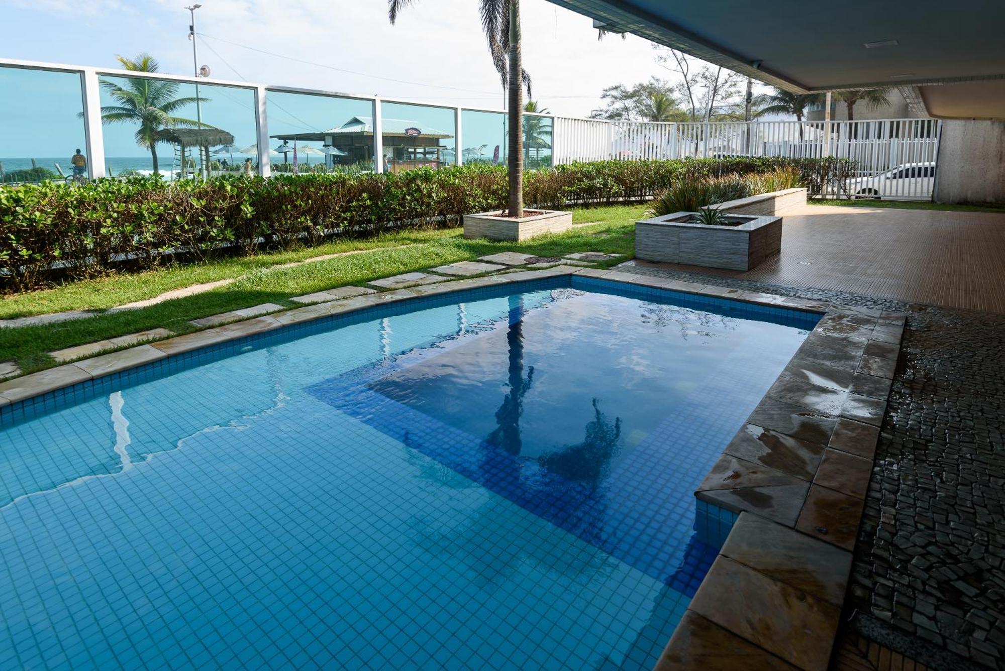 Frente Mar- Apto Pe Na Areia Com Charme E Conforto